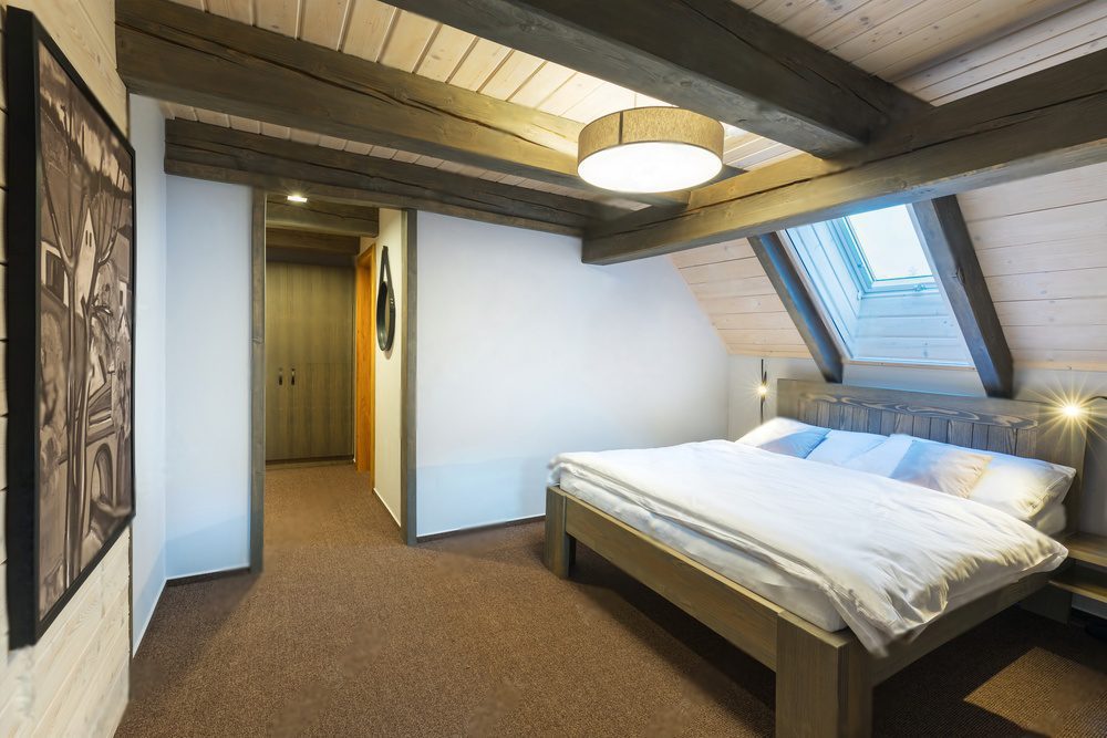 lodge-room