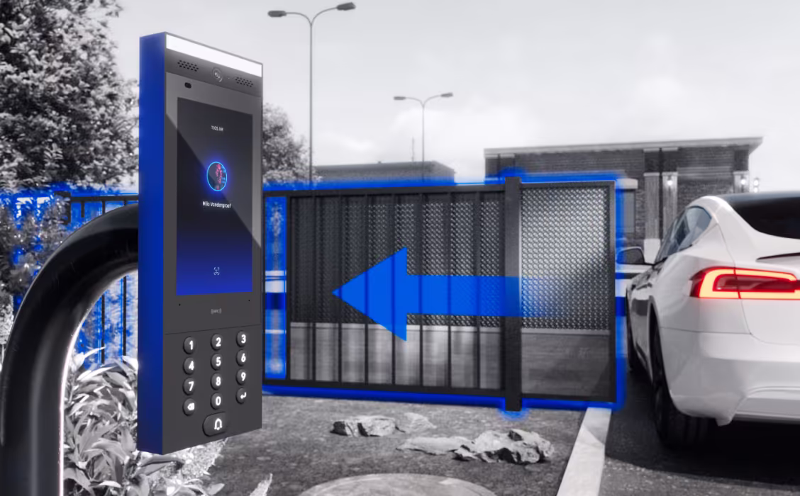Unifi access and gate control services